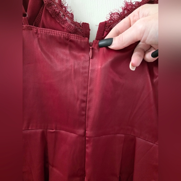 Guess Dre Bustier Dress - Picture 5 of 9